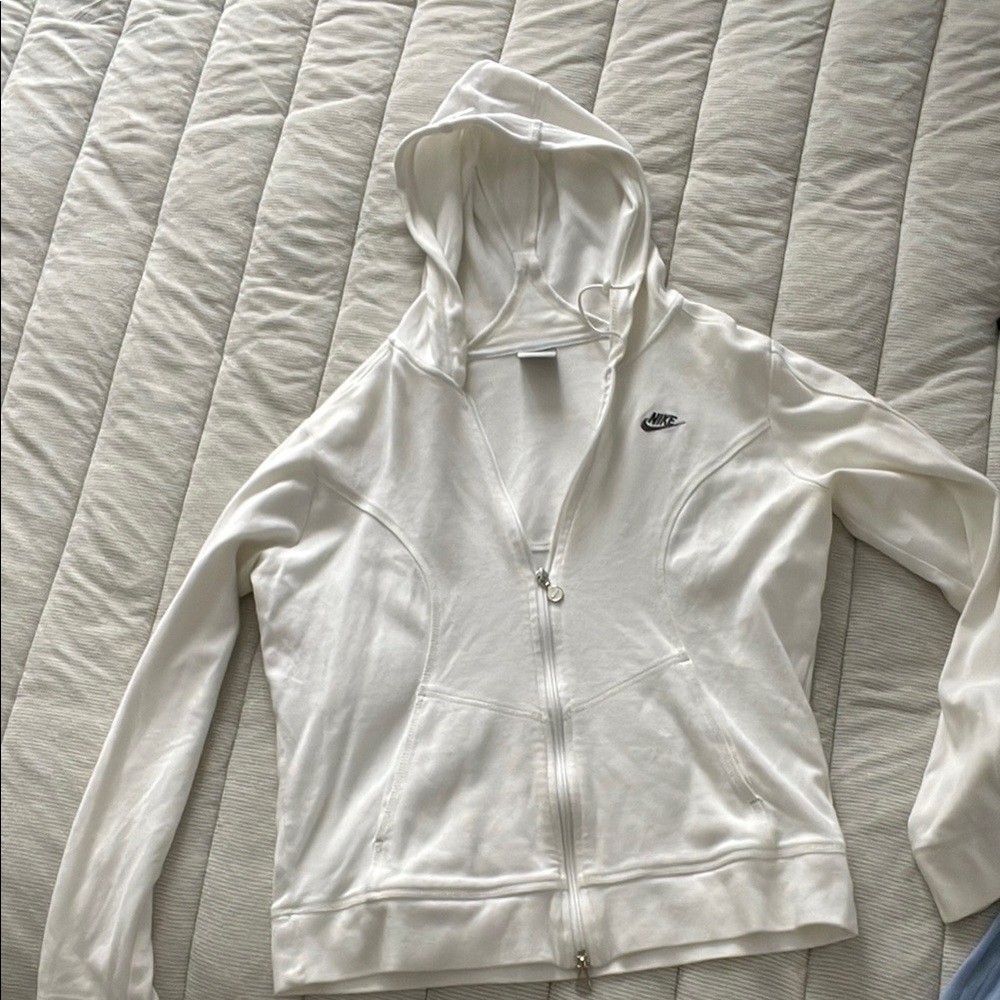 Nike White Hooded Zip-Up Sweatshirt